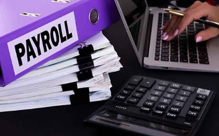 What Are The Advantages and Disadvantages of Payroll Outsourcing?